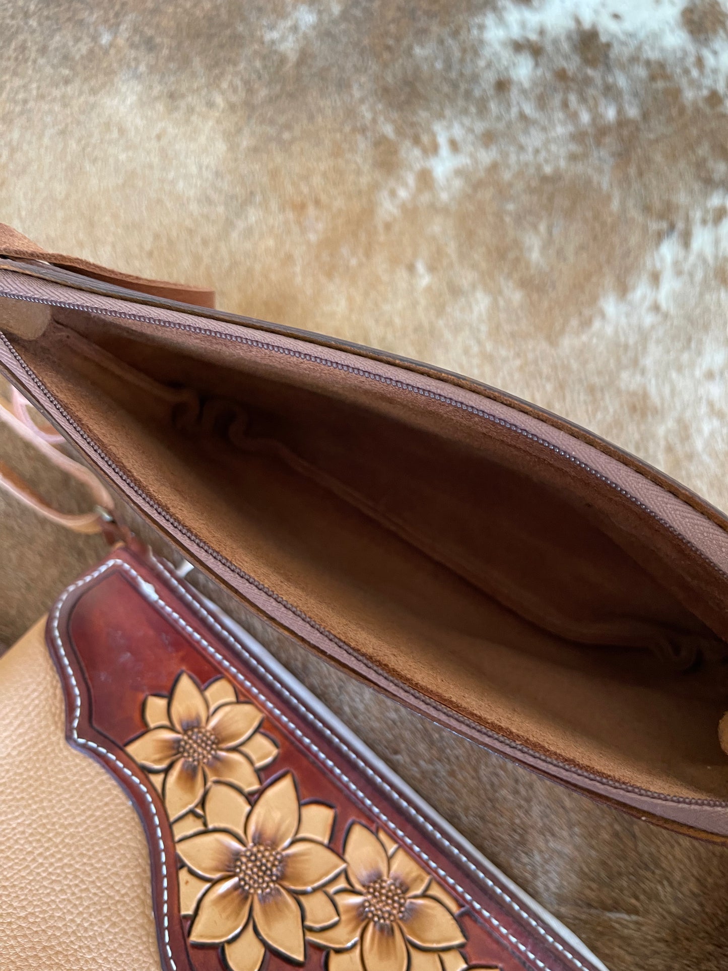 Tooled Wristlet Clutch (Set one)